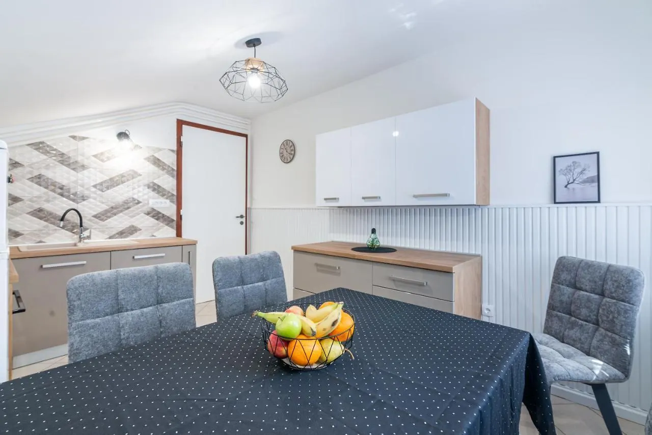 Apartments Virna Опатия
