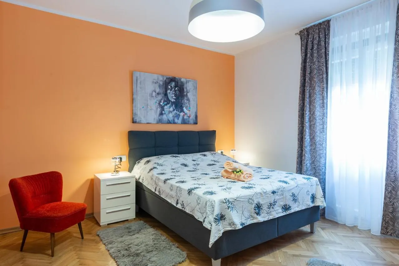 Apartments Virna Опатия 0*,